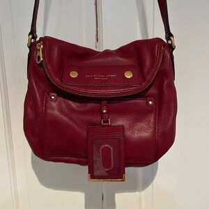 Beautiful red Mark Jacobs Crossbody satchel. Excellent condition.